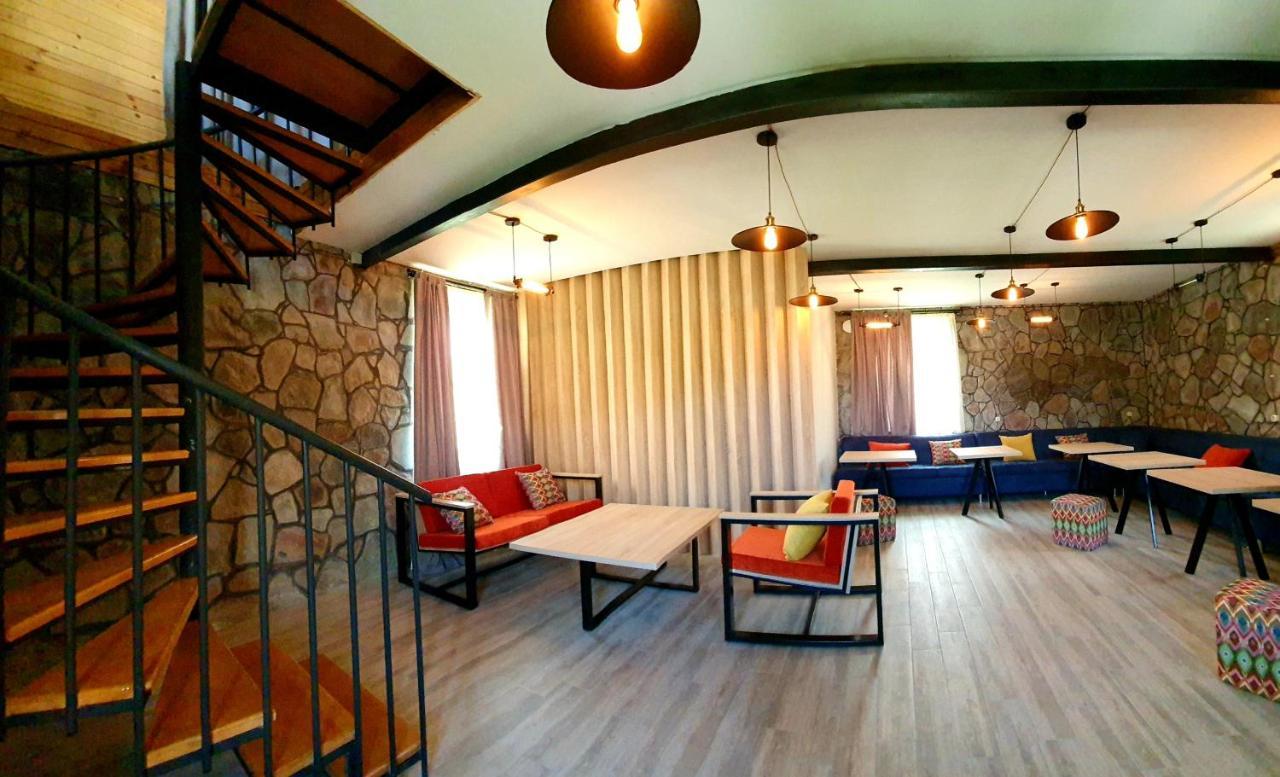 Hotel Migu Yard Stepantsminda Exterior foto