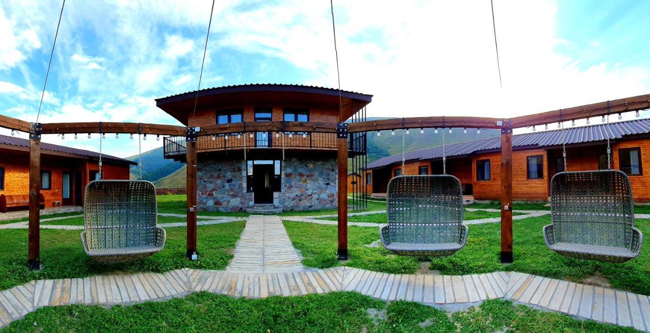 Hotel Migu Yard Stepantsminda Exterior foto